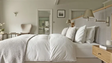 10 bedroom organisation tricks professional declutterers swear by