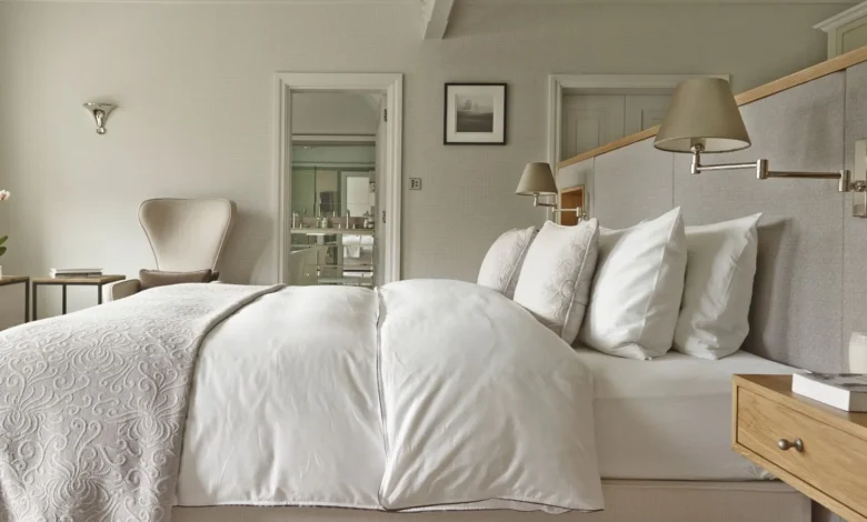 10 bedroom organisation tricks professional declutterers swear by